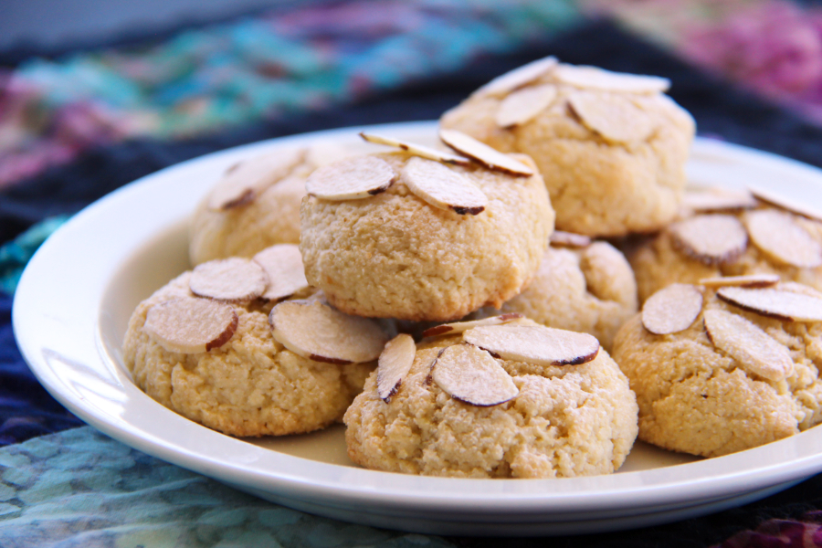 Inta's Almond Cookies
